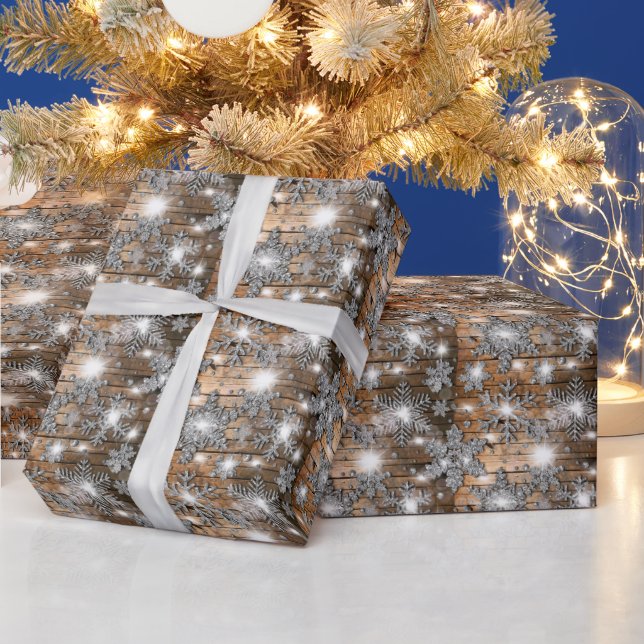 Papier Cadeau Bois de grange rustique, flocons d'argent glacé (Vacances)