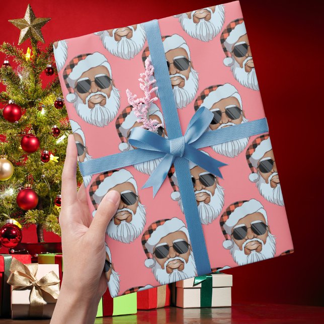 Papier Cadeau Cadeau de Noël rose visage Père Noël afro-américai (Créateur téléchargé)