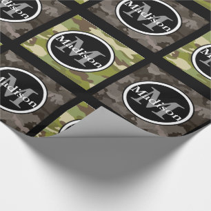 Papier Cadeau Camouflage vert et gris avec nom et monogramme