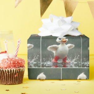 Papier Cadeau Caneton blanc éclaboussant dans une flaque d'eau d