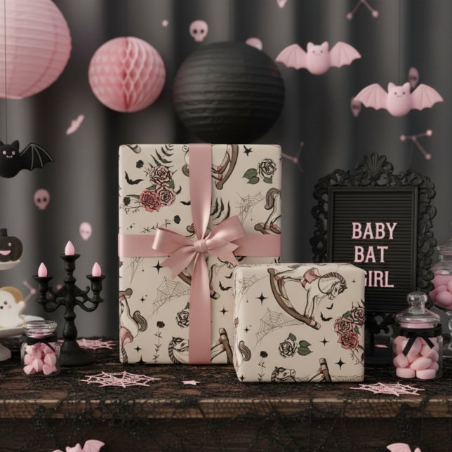 Papier Cadeau Cheval rose Victorien Goth Baby (Gothic Halloween Baby Shower for Baby Girl Wrapping Paper. Spooky Vintage Pink Rocking Horse Pattern)