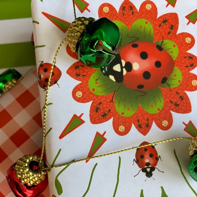 Papier Cadeau Christmas Ladybug Red, Green, and White (Créateur téléchargé)