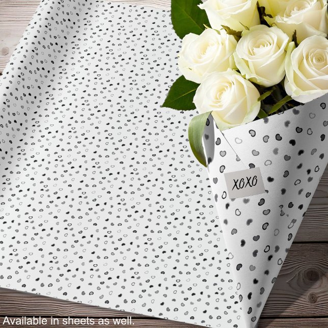 Papier Cadeau Coeurs - Noir et Blanc - Rouleaux de papier d'enve (Hearts - Black and White - Wrapping Paper Rolls-roses-by Leapfroglisics Shop)