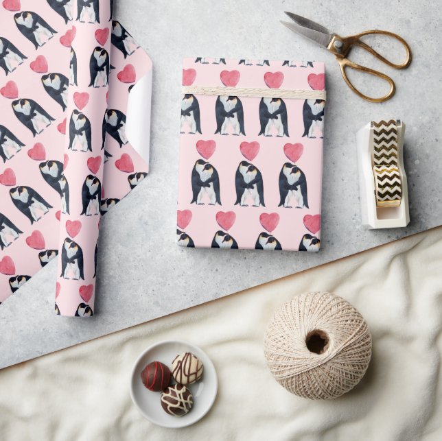Papier Cadeau Couple Empereur Penguin Coeur Saint Valentin  (Artisanat)