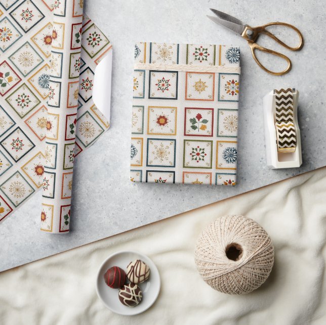 Papier Cadeau Cozy Winter Blocks with Holiday Motifs (Artisanat)