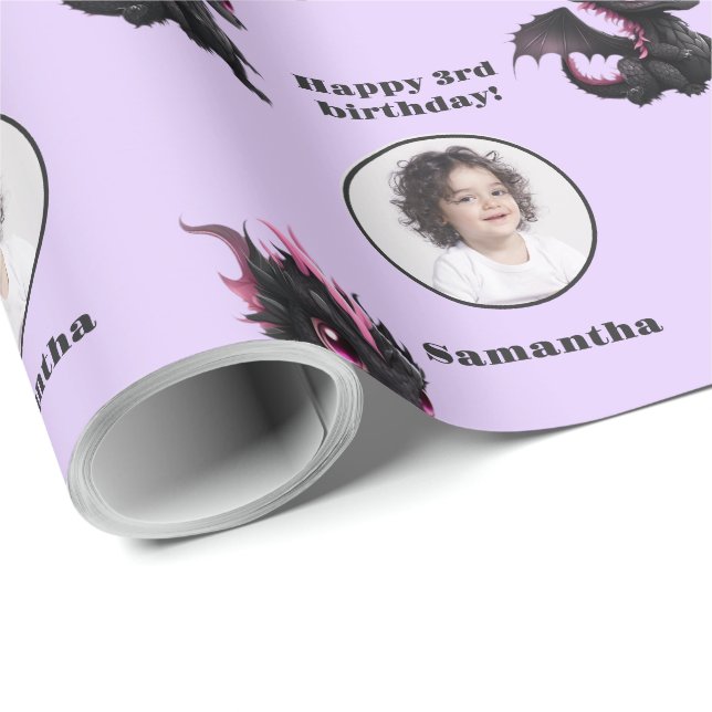 Papier Cadeau Cute Black Purple Chibi Dragon Photo Texte Personn (Coin rond)