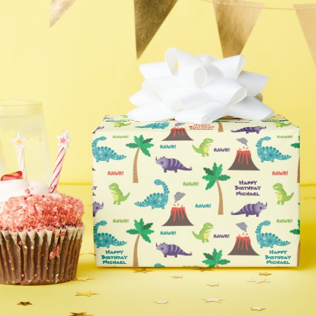 Papier Cadeau Cute Dinosaures Nom personnalisé de l'enfant Anniv (Fête d'anniversaire)