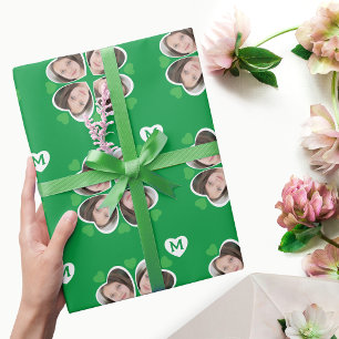 Papier Cadeau Cute Green Clover Four Leaf Hearts Photo Monogramm