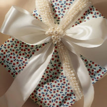 Ditsy Coral Daisies – Mini Floral Seamless Pattern