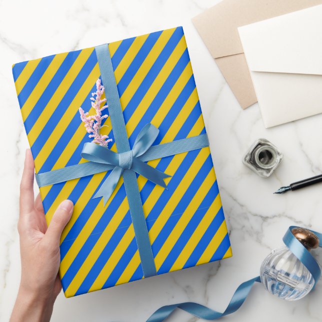 Papier Cadeau Drapeau Bleu Et Jaune De L'Ukraine (Cadeaux)