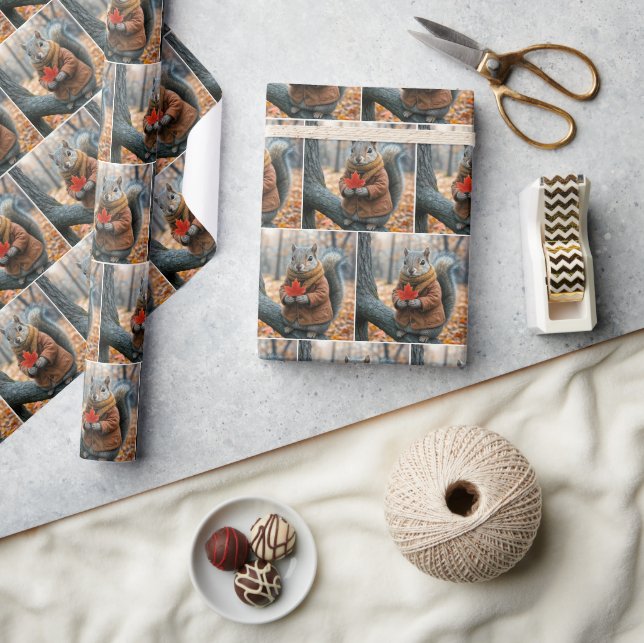 Papier Cadeau Écureuil tenant une feuille d'érable rouge (Artisanat)