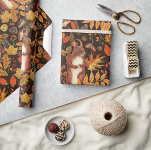 Papier Cadeau Écureuils automnaux et flore sur brun foncé