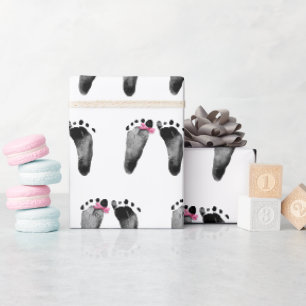 Papier Cadeau Empreintes Fille Bébé Avec Bow Rose