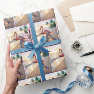 Papier Cadeau Flamant Rose Dans Une Jupe Tenant Une Flûte De Cha