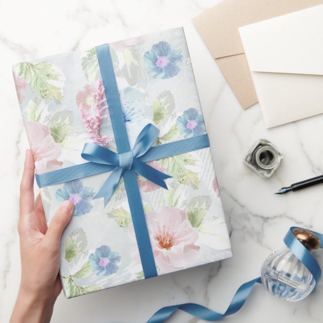 Papier Cadeau Fleurs d'aquarelle rose et bleu. (Cadeaux)