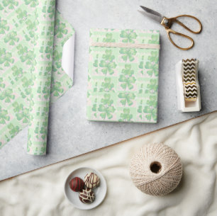 Papier Cadeau  Fond de trèfle à quatre feuilles vert pour la Sai