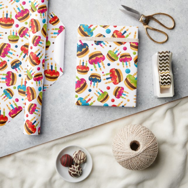 Papier Cadeau Gâteaux d'anniversaire (Artisanat)