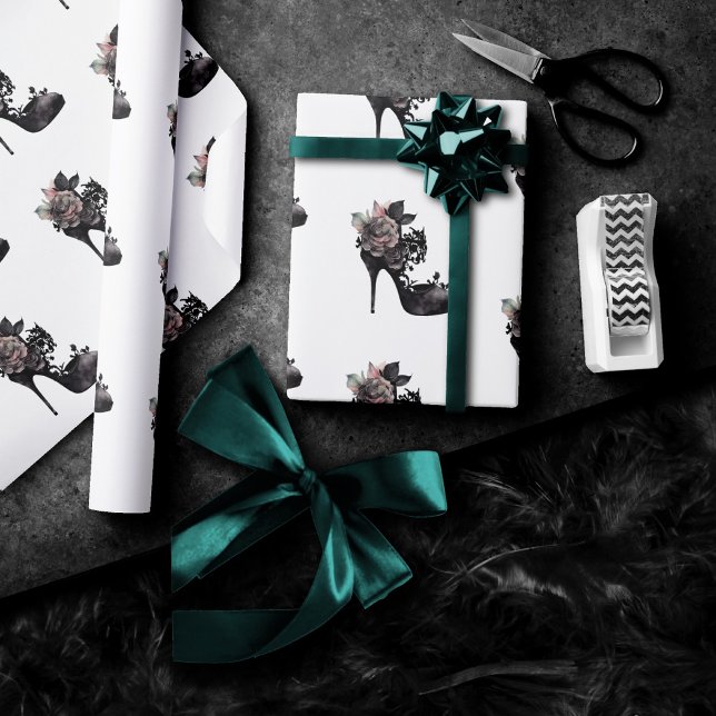 Papier Cadeau Gothique Vogue | Muet Pastel Rose de la mode Stile (Créateur téléchargé)