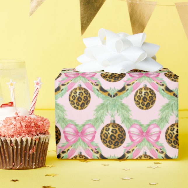 Papier Cadeau Grandmillennial Leopard Christmas  Ornament (Fête d'anniversaire)