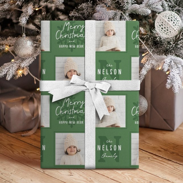 Papier Cadeau Green Merry Christmas Calligraphy Family 2 photo (Green Merry Christmas Calligraphy Family 2 photo Wrapping Paper)
