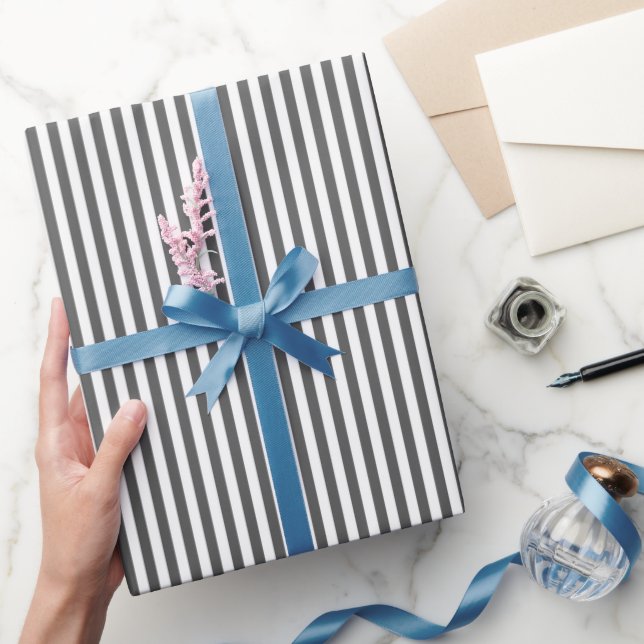 Papier Cadeau Gris foncé et rayures blanches (Cadeaux)