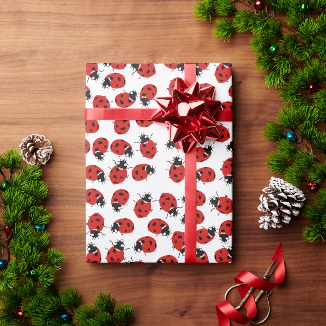 Papier Cadeau Joli Motif rouge et noir Ladybug (Cadeau de vacances)