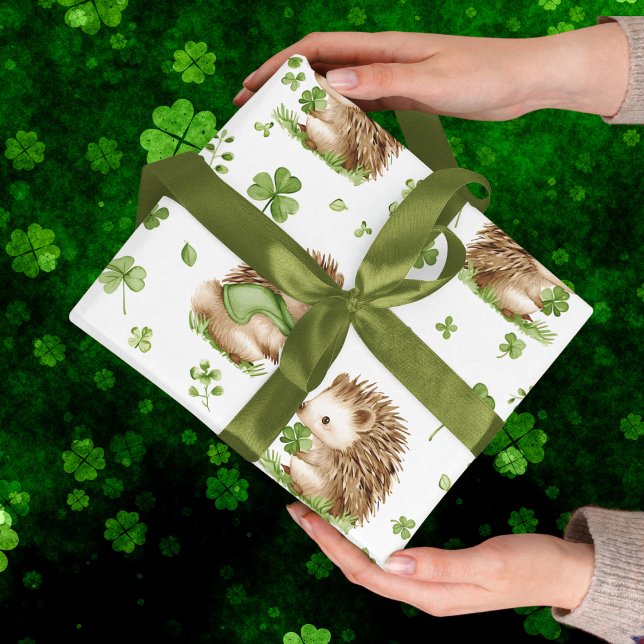 Papier Cadeau Jolie Hedgehog Green Casquette Shamrock St. Patric (Créateur téléchargé)