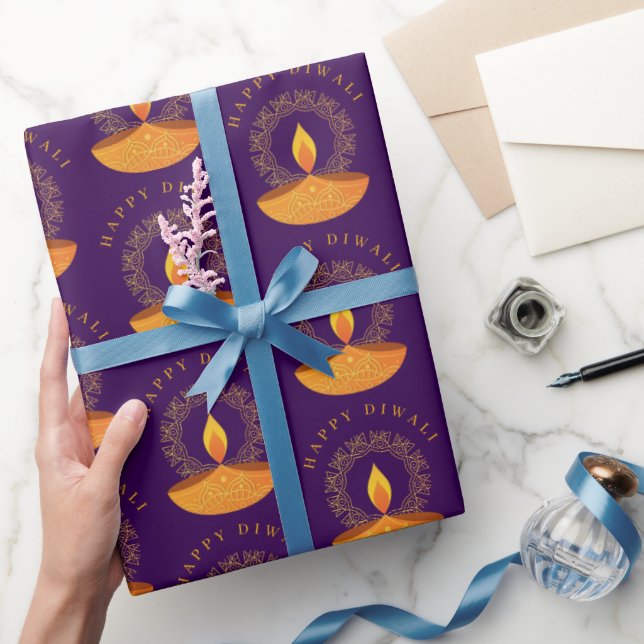 Papier Cadeau Joyeux Diwali Festival des lumières violet (Cadeaux)