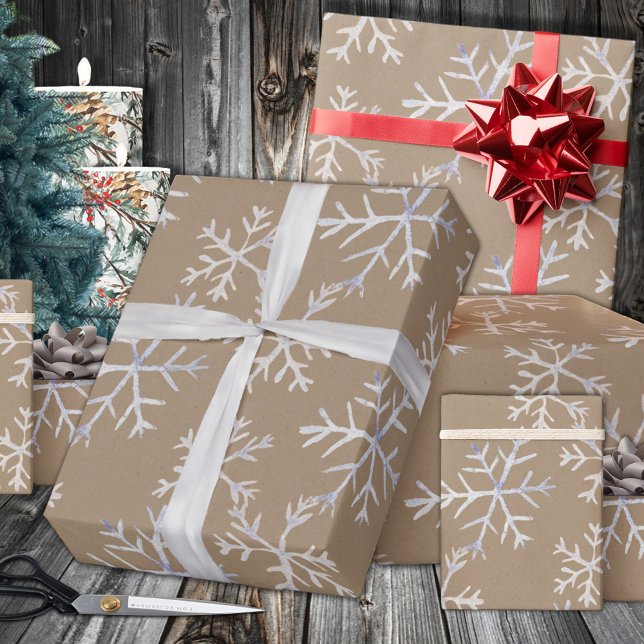 Papier Cadeau Kraft Rustique Tirée À La Main Bleu Icy Flakes Bla (Kraft Rustic Hand-Drawn Icy Blue White Snowflakes Wrapping in 6 and 15 foot long 30 Inch Width Rolls)