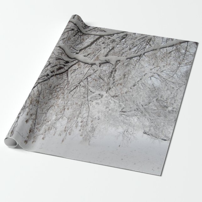 Papier Cadeau La neige a couvert le papier d'emballage d'arbre - (Déroulé)