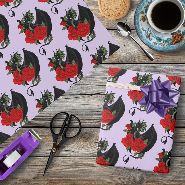 Papier Cadeau Lavande de roses rouges de dragon noir (Créateur téléchargé)