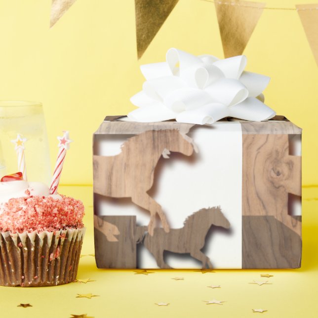 Papier Cadeau Les chevaux galopants silhouettes en bois (Fête d'anniversaire)