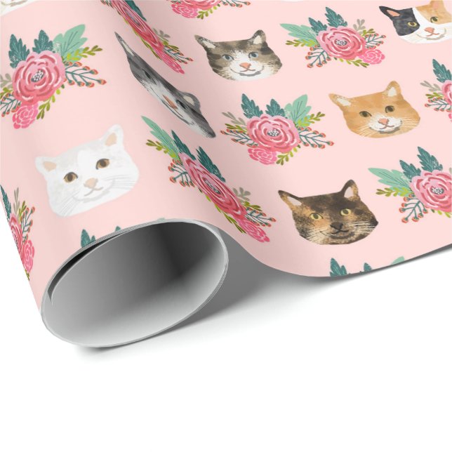 Papier Cadeau Les visages des chats sont des flores roses (Coin rond)