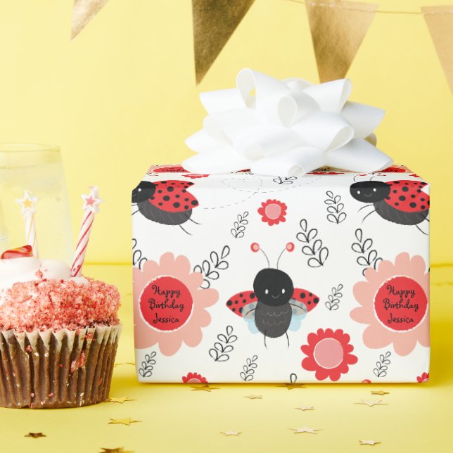 Papier Cadeau Little Ladybug Joyeux Anniversaire Nom personnalis (Fête d'anniversaire)