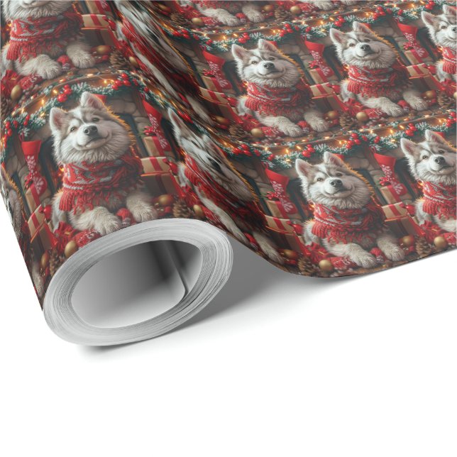 Papier Cadeau Malamute d'Alaska avec les cadeaux de Noël cheminé (Coin rond)