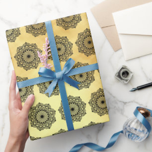 Papier Cadeau Mandala noir sur fond or doux