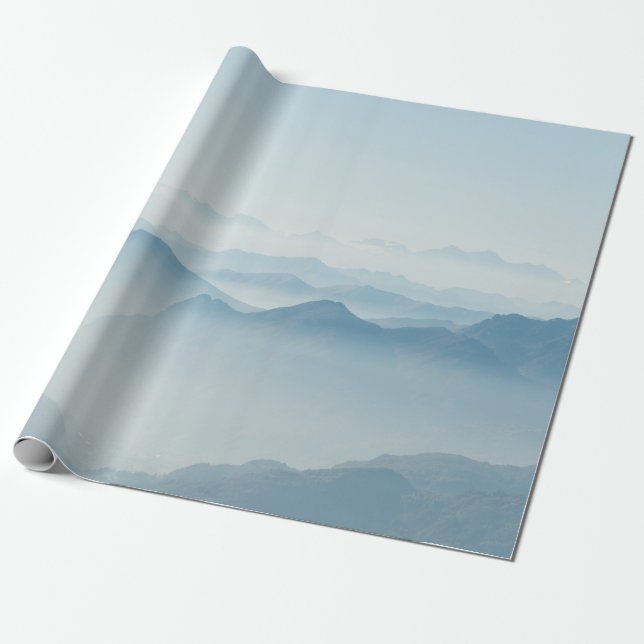 PAPIER CADEAU MONTAGNES COUVERTES DE BROCHONS (Déroulé)