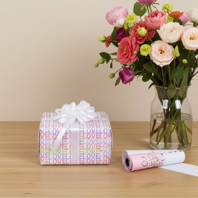 Papier Cadeau Motif d'AMOUR doux rose, pourpre et vert menthe (Créateur téléchargé)