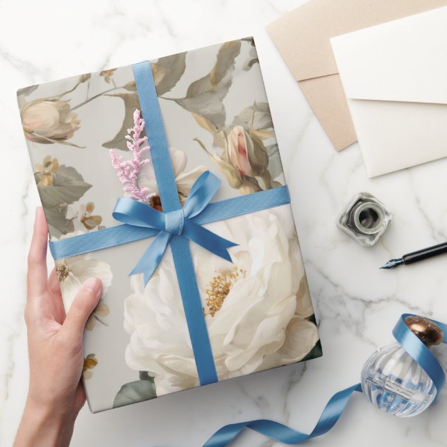 Papier Cadeau Motif floral beige rose blanche douce  (Cadeaux)