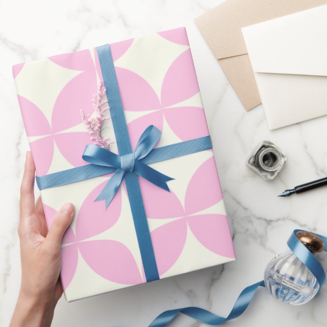 Papier Cadeau Motif géométrique rétro rose blanc du milieu du si (Cadeaux)