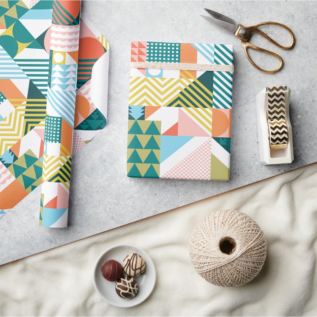 Papier Cadeau Motif Jumble géométrique (Créateur téléchargé)