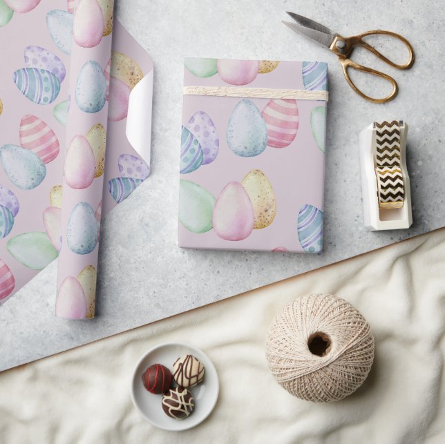 Papier Cadeau Oeufs de Pâques peints classiques sur le rose bébé (Artisanat)