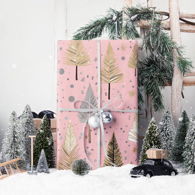 Papier Cadeau Or de Noël Lux sur papier d'enveloppement rose (Wrap your gifts in elegance with Lux Christmas Gold on Pink—pure holiday magic!)