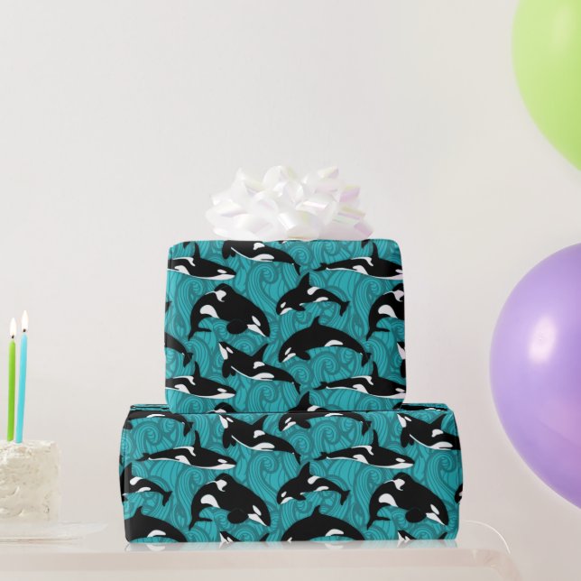 Papier Cadeau Orcas Killer Whales in the Ocean Patterned (Cadeaux de fête)