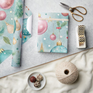 Papier Cadeau Ornements de Noël colorés et arbres