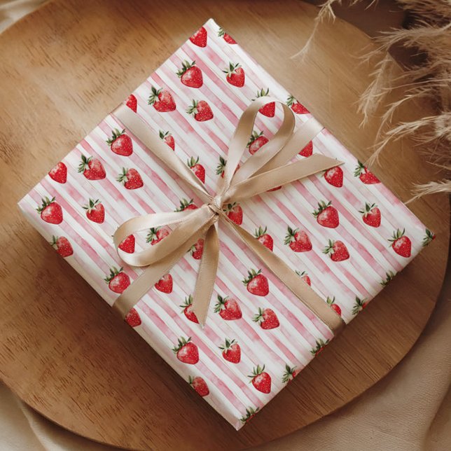 Papier Cadeau Papier d'emballage Berry First Birthday (Créateur téléchargé)