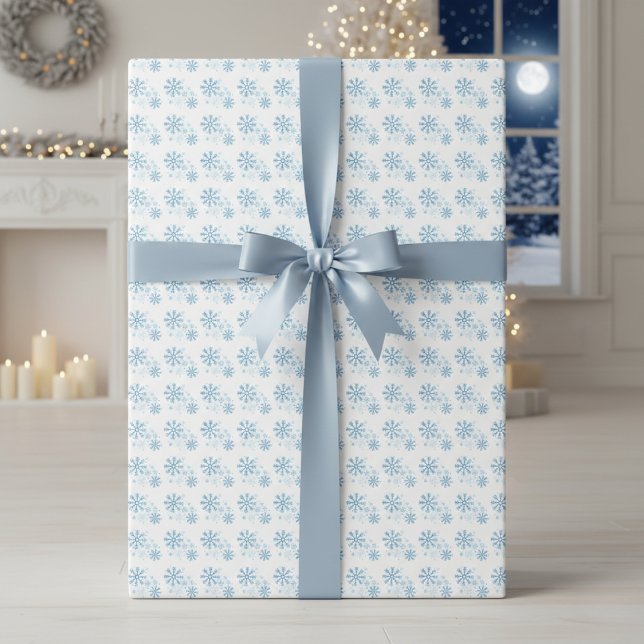 Papier Cadeau Papier d'érection de flocons bleus (Frosted Flurries Blue Snowflake Wrapping Paper)