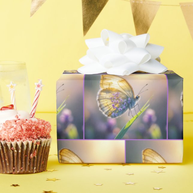 Papier Cadeau Papillon Aux Fleurs Violettes (Fête d'anniversaire)