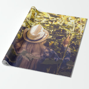 Papier Cadeau Personne portant un casquette blanc à côté des cha