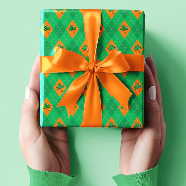 Papier Cadeau Petit Jacquard vert Lucky Clover St. Patrick's Day (Lucky Clover Irish Small Argyle Pattern Wrapping Paper. Green & Orange Diamonds. Yellow Dotted Line.)